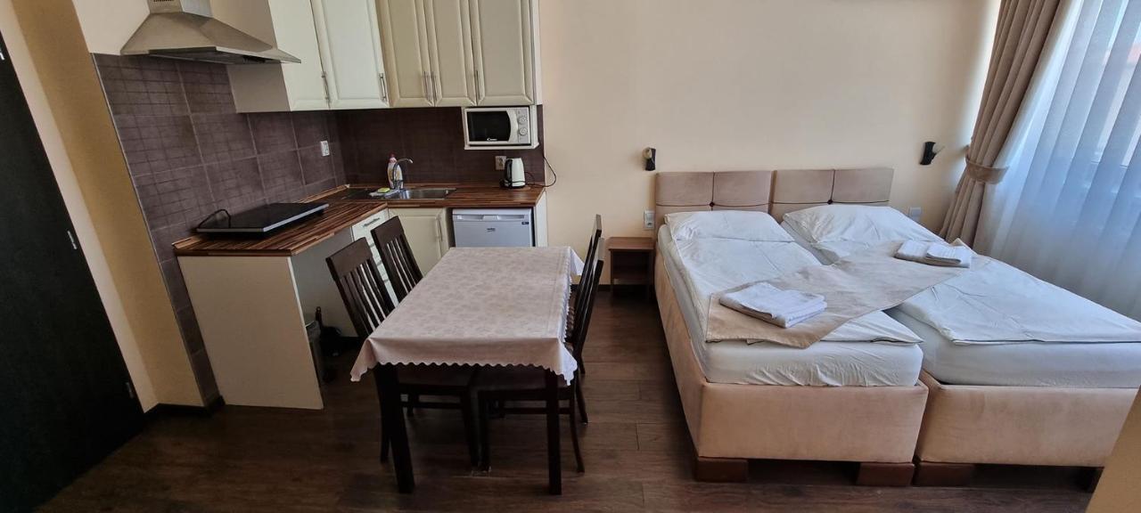 Elite Pension Štúrovo Εξωτερικό φωτογραφία