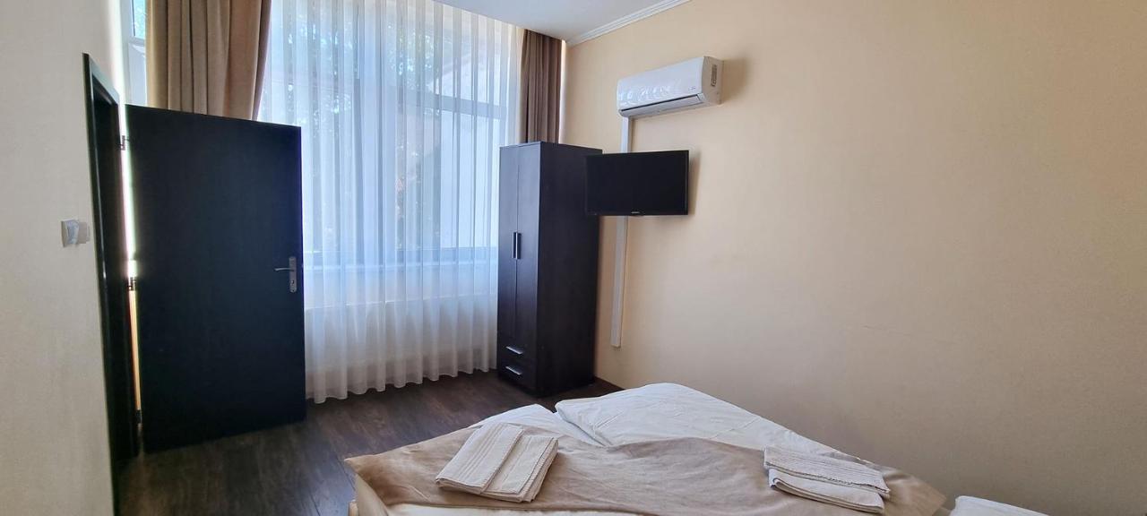Elite Pension Štúrovo Εξωτερικό φωτογραφία