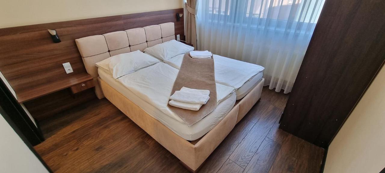 Elite Pension Štúrovo Εξωτερικό φωτογραφία