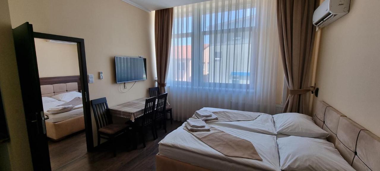 Elite Pension Štúrovo Εξωτερικό φωτογραφία
