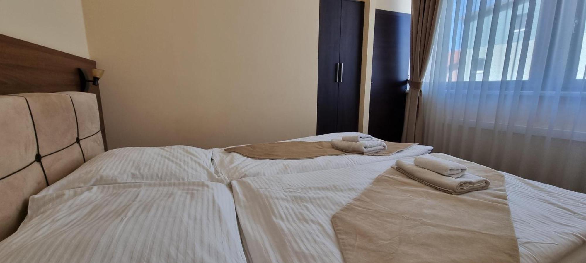 Elite Pension Štúrovo Εξωτερικό φωτογραφία